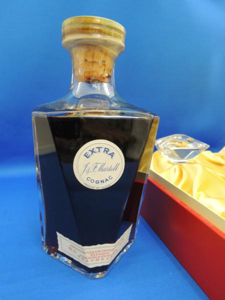コニャック マーテルエクストラ バカラカラフェの買取について 酒買取  